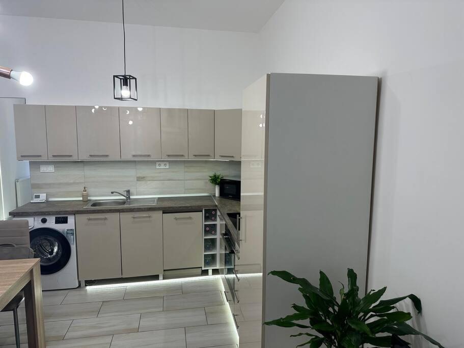 Szeged Szive Apartman Exterior foto